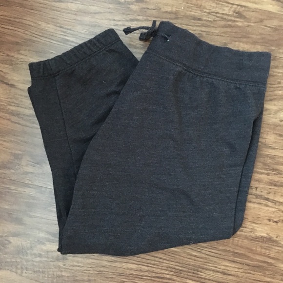 FABLETICS HAMILTON CAPRI - Picture 3 of 5
